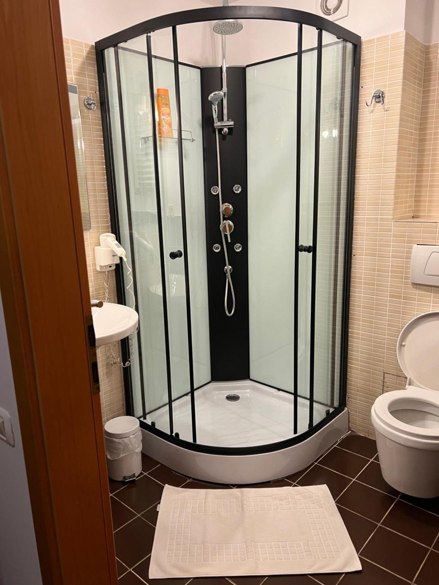 Hotel Vandia Тимишоара Экстерьер фото